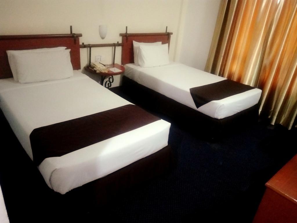 The Aston Hotel Nilai Exterior photo