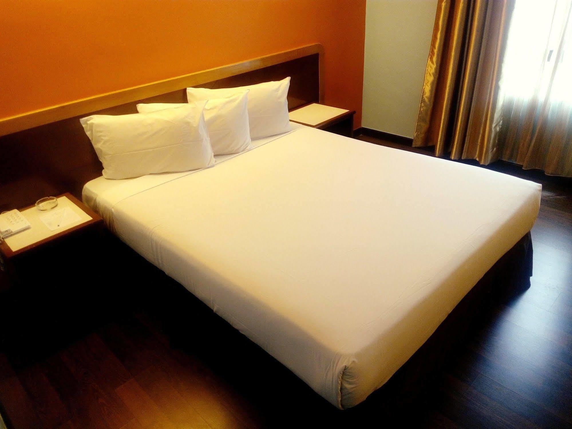 The Aston Hotel Nilai Exterior photo